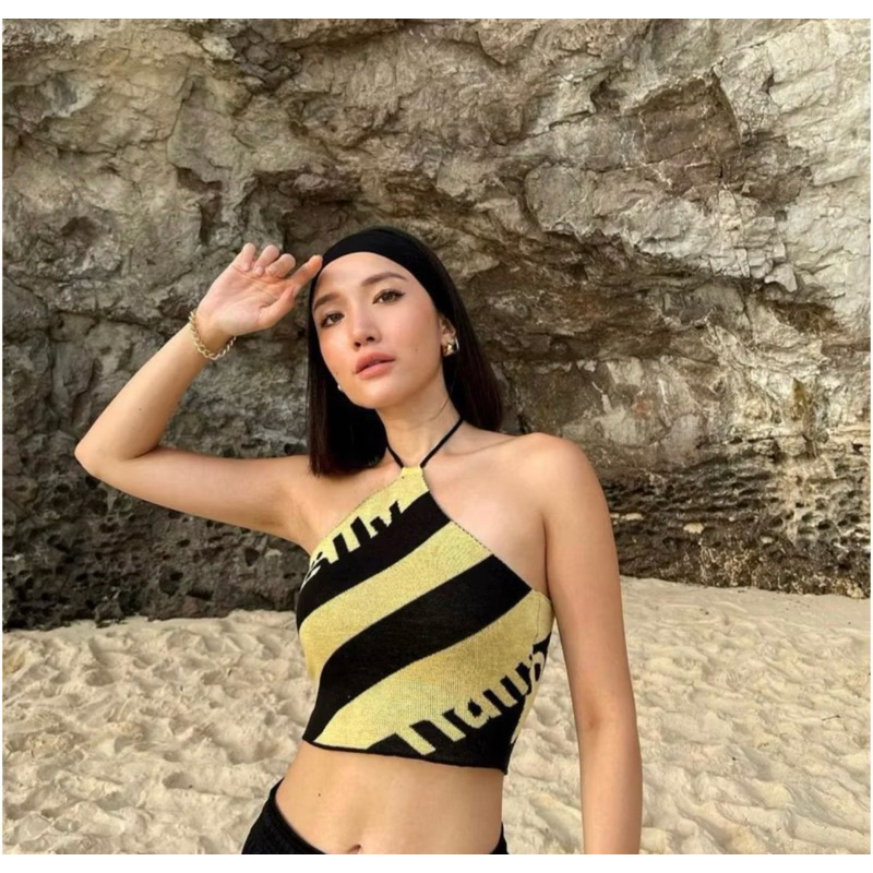 ส่งต่อ Rally movement เสื้อคล้องคอผูก