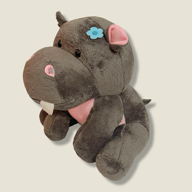 มาใหม่ พร้อมส่ง ตุ๊กตาฮิปโป แบบนั่ง ตุ๊กตาหมูเด้ง ขนาดกลาง