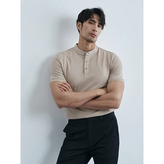 เสื้อโปโลคอเฮนรี่พอดีตัวสำหรับผู้ชาย เสื้อแขนสั้นสีทึบสไตล์แคชชวล ผ้าไม่ยับและยืดหยุ่นได้