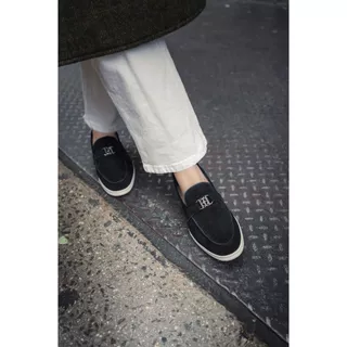 O&B รองเท้าหนังกลับ รุ่น ROMEO LOAFERS IN CHARCOAL BLACK-11218SU16674F_U5BKXX
