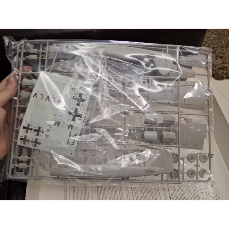 ชุดโมเดลประกอบเครื่องบิน Junkers Ju88 C-6 Tamiya มือ2 สภาพดี 1/72