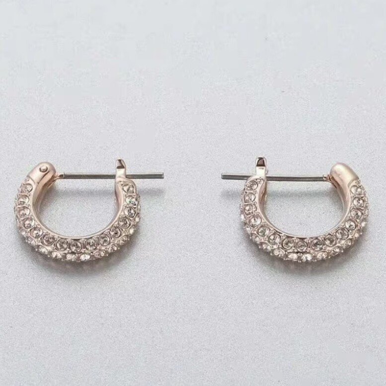 【🚚COD จัดส่งทันที จัดส่งฟรี】แท้💯 Swarovsk Stone Earring คริสตัลต่างหูห่วง เครื่องประดับแฟชั่นสตรี