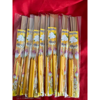ชุดธูปเทียน ธูปเทียนชุด ธูปเทียนแหนบเล็ก แพ็ก 10 ชุด สีขาว สีดำ สีแดง แถมธูปตัวเลขเฉพาะชุดสีดำ/สีแดง