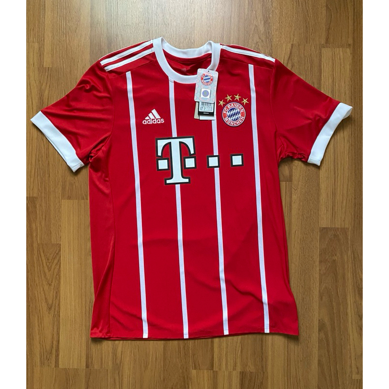 เสื้อฟุตบอล ทีมบาเยิร์น มิวนิค ของแท้ เบอร์ 3 Lizarazu พร้อมรายเซ็น ป้ายห้อย มีตัวเดียว
