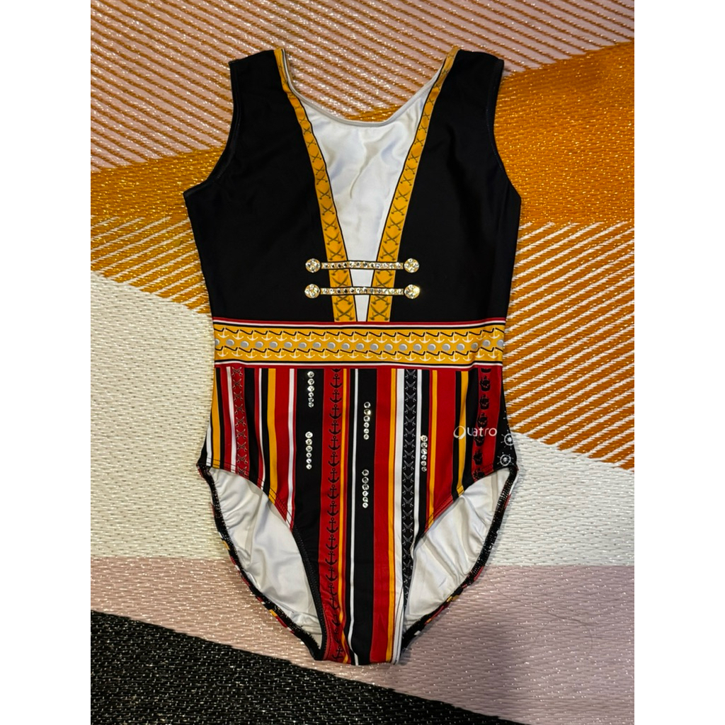 ชุดยิมนาสติก Gymnastics Leotard  แบรนด์ Quatro แต่งเพชรด้านหน้า ด้านหลัง  Size AME