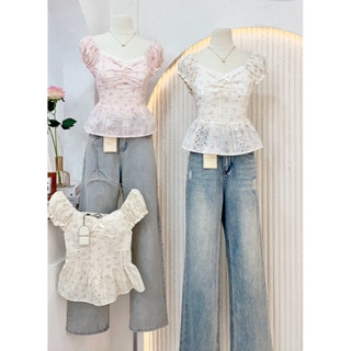 NN671 เสื้อครอปแขนตุ๊กตาลายดอกไม้ผ้าปักฉลุ Peekanong🌷