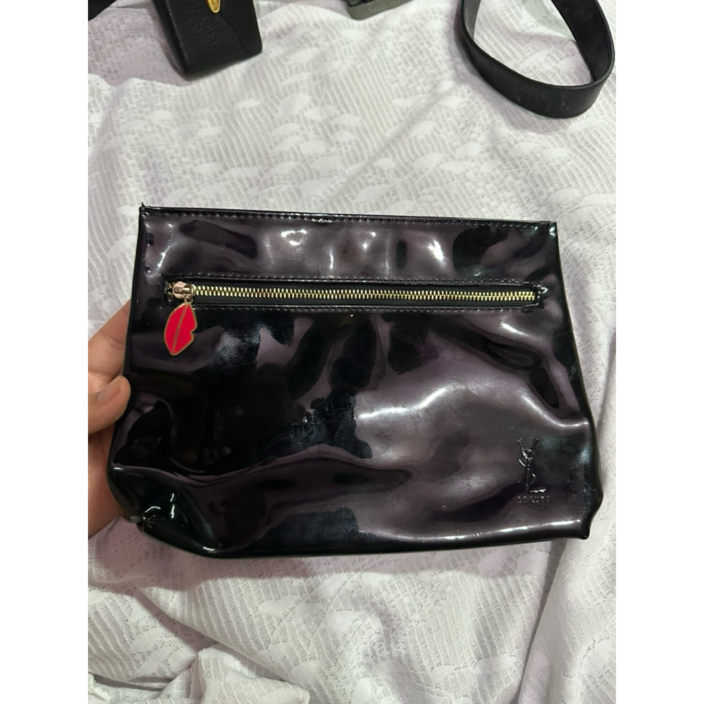 กระเป๋าเครื่องสำอาง ysl 💯