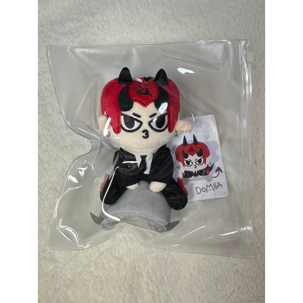 DOMIIA BREEZY BALLOON DOLL KEYCHAIN LIMITED EDITION