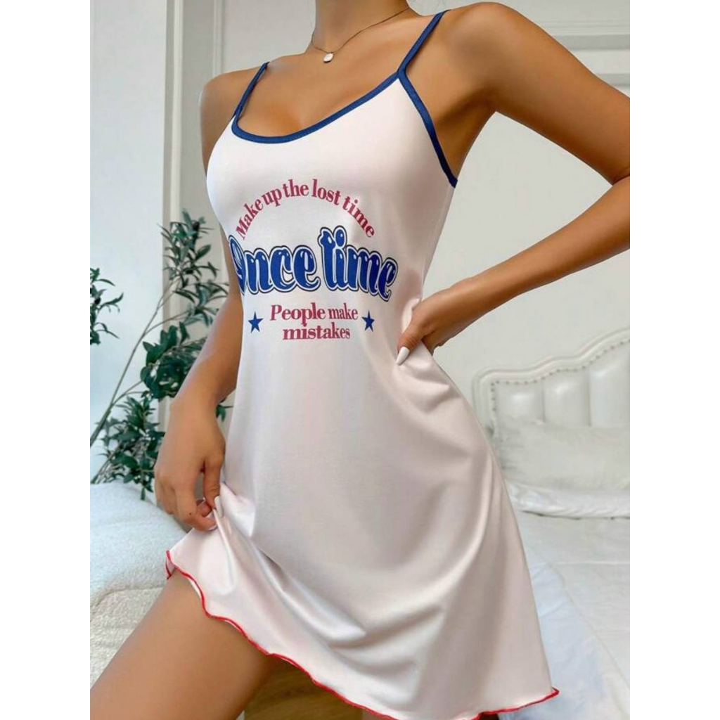 เสื้อผ้าผู้หญิง (มือสอง) | เดรสนอน สายเดี่ยว กราฟิก SHEIN