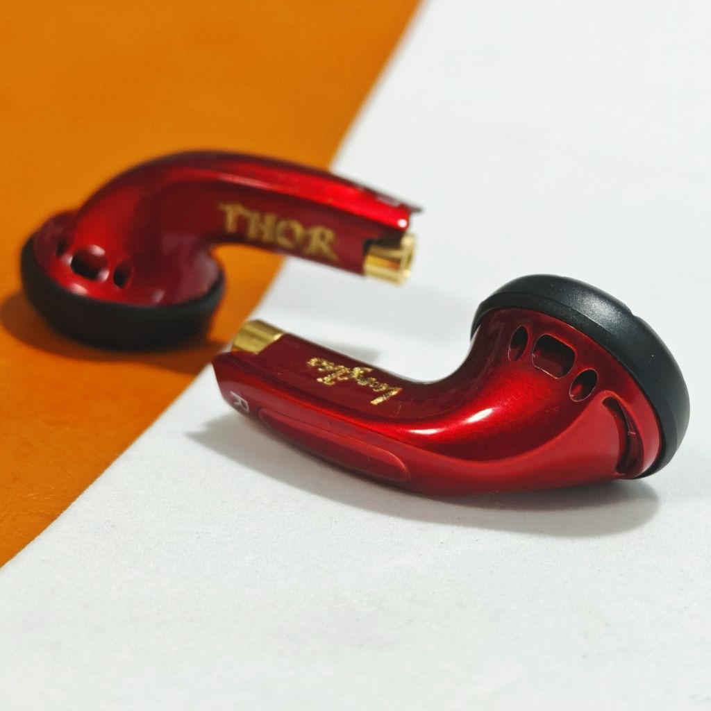 THOR : Heavy bass earbud หูฟังขั้ว mmcx รุ่น THOR หูฟัง Deeb bass, เบสหนัก แรงปะทะดี เวทีกว่าง รายละเอียดสูง by lungtao