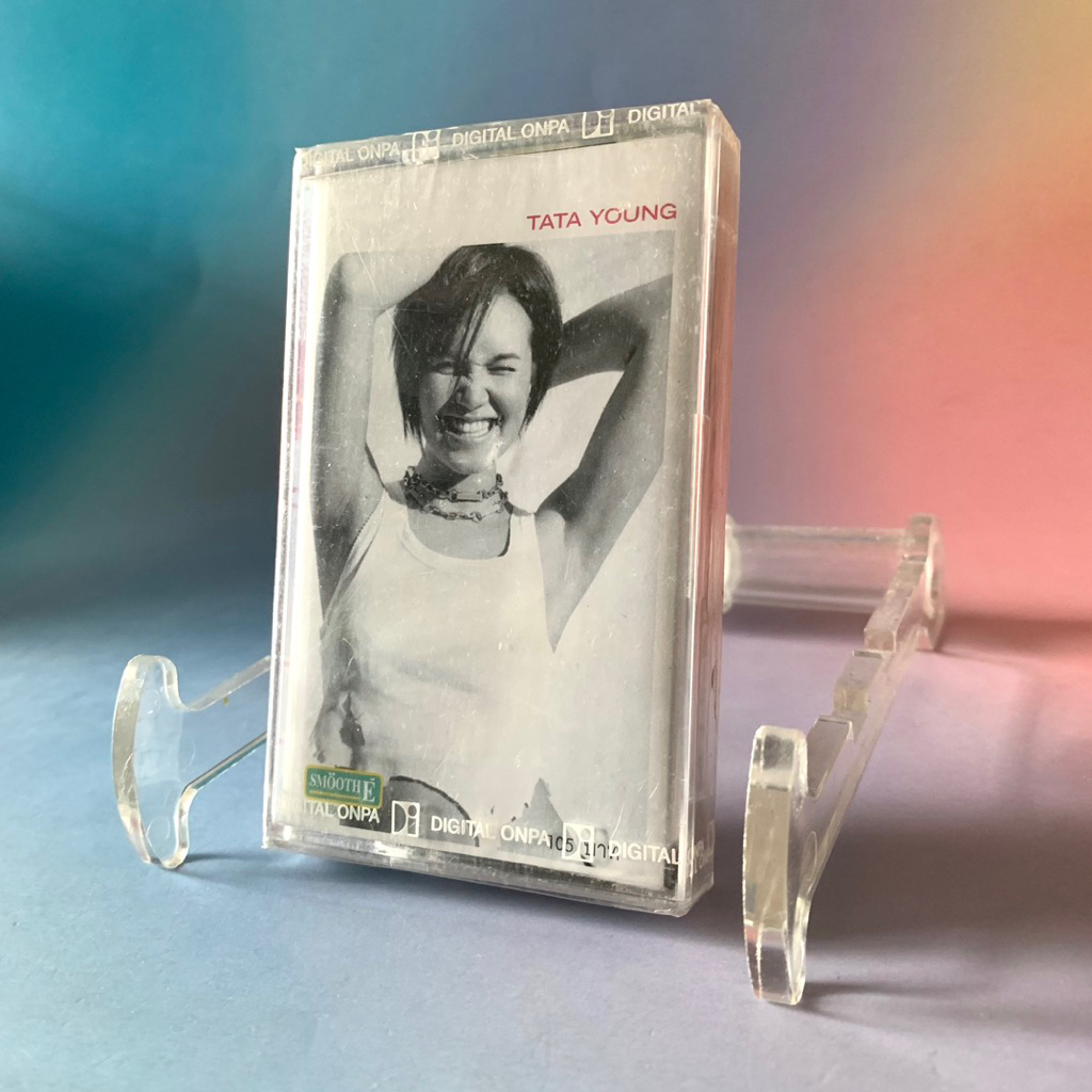 🛒 (พร้อมส่ง/ซีลปิดใหม่) Cassette Tape เทปเพลงสากล: Tata Young (ทาทา ยัง) — อัลบั้ม TATA YOUNG (2001)