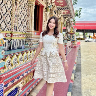 เดรสผ้าไทย ชุดงานบวช ผ้าฝ้ายอัดกาวอย่างดี by Raphee