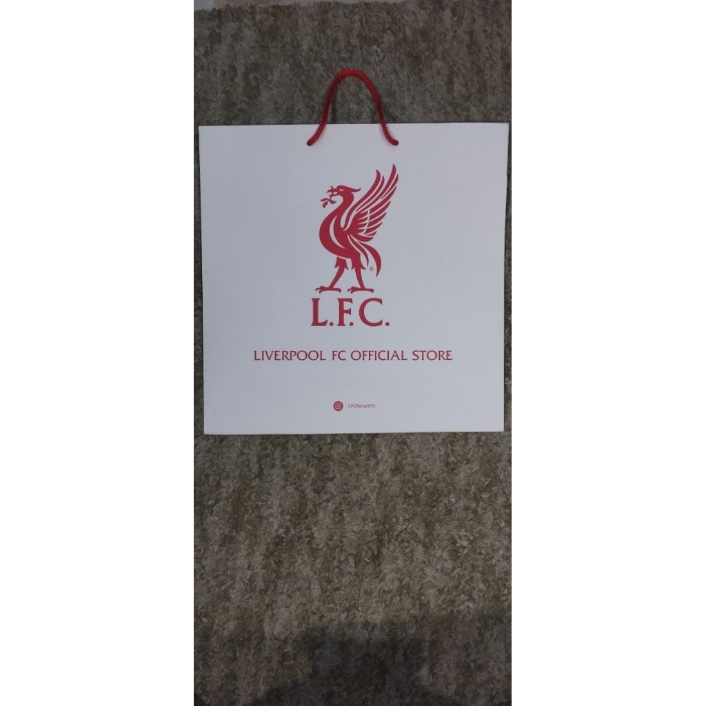 ถุงกระดาษ ลิเวอร์พูล ขนาดใหญ่ LFC ขนาด 40 x 40 CM Liverpool FC Official Store TH ของแท้ ช็อปไทย