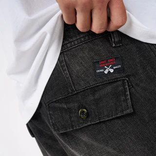 DAVIE JONES [BE FEARLESS] กางเกงคาร์โก้ขาสั้น Relax Fit Cargo Shorts สีเทา ดำ กรม SP0010