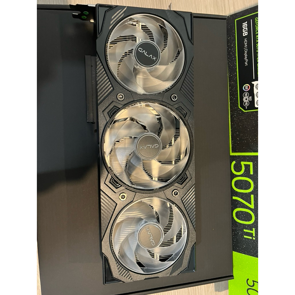 การ์ดจอ Nvidia Geforce 5070 TI GALAX EX Gamer สีดำ มือ 2