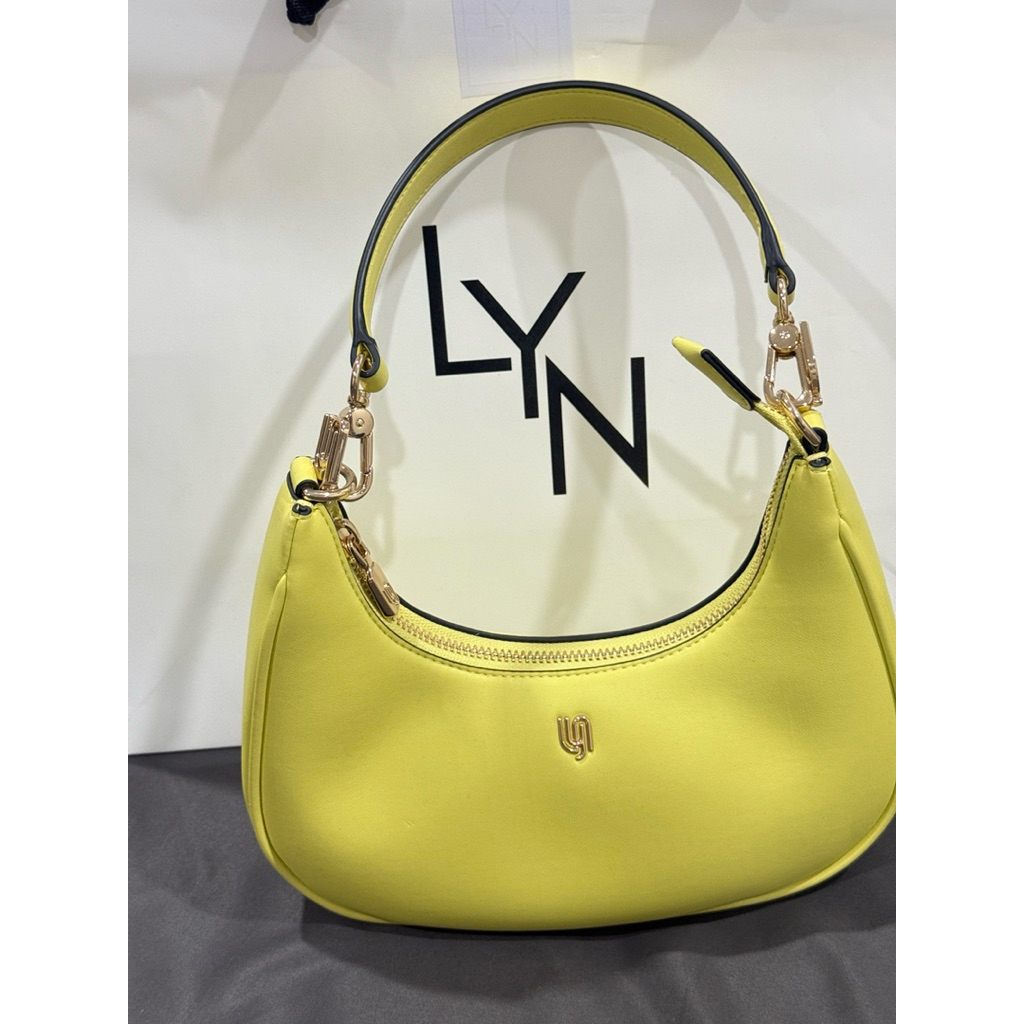 LYN แท้ ✅ กระเป๋าสะพาย มีสายให้เปลี่ยน + กระเป๋าจิ๋ว
