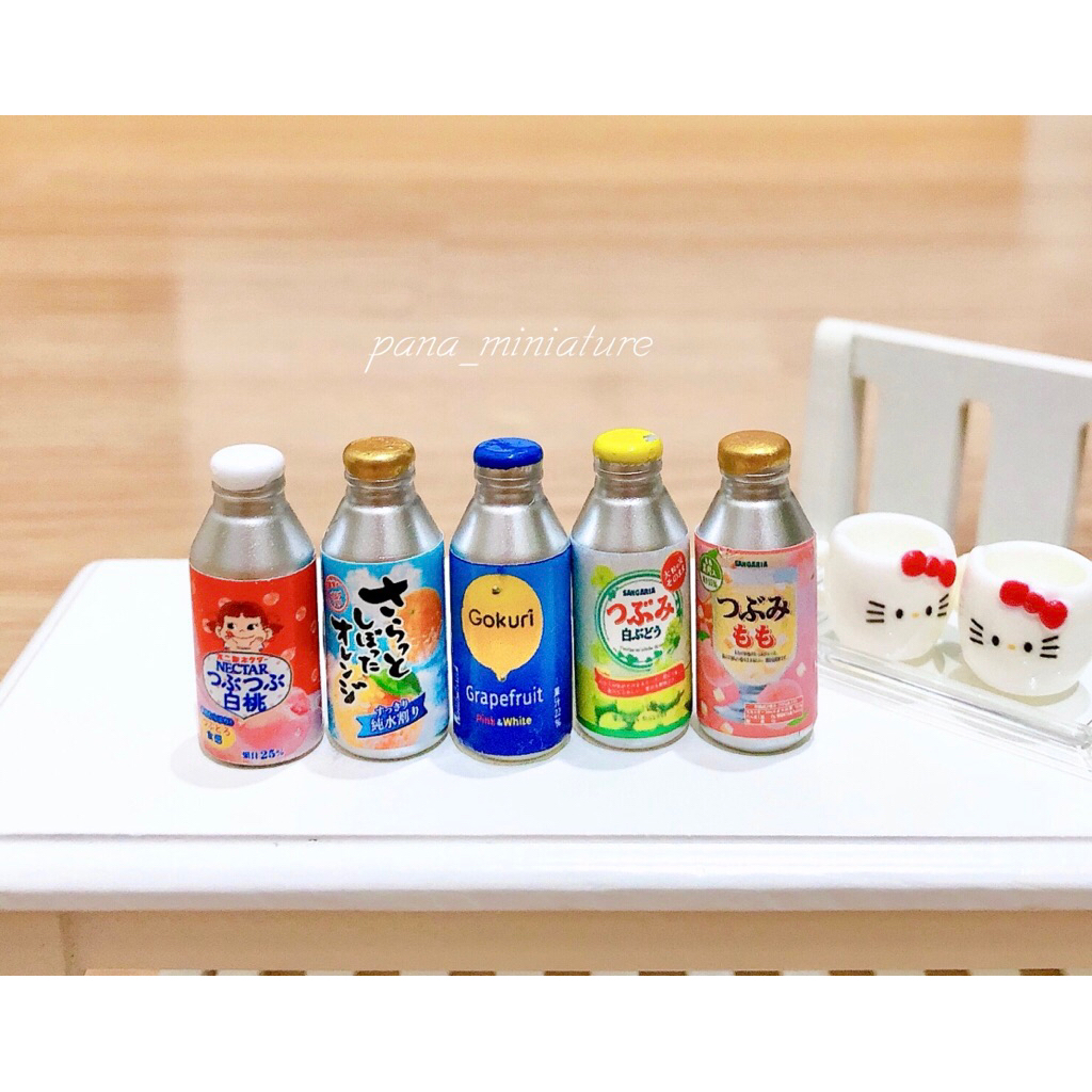 โมเดลขวดน้ำจิ๋ว 5 แบบ ราคา/ชิ้น