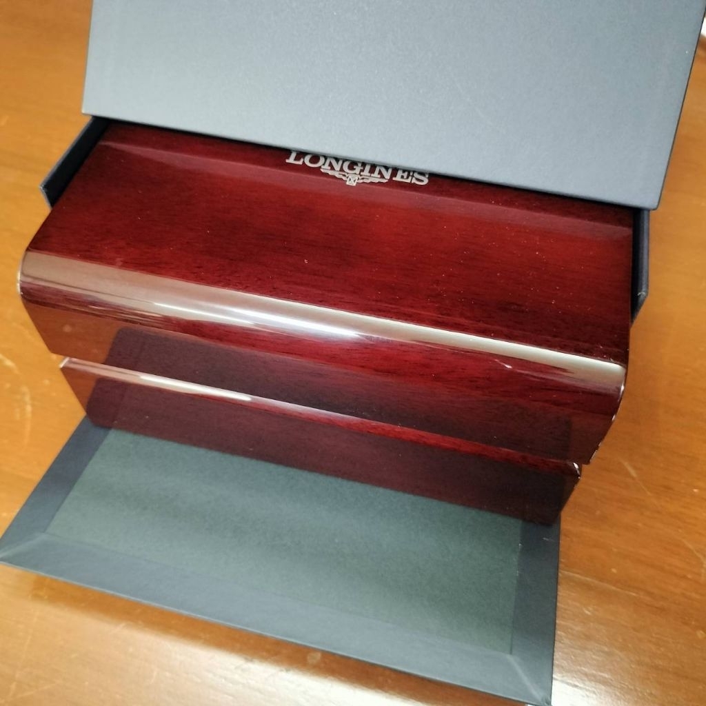 กล่องนาฬิกา Longines ไม้ มือสอง สภาพสวย