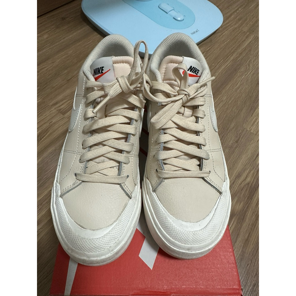 Nike Women’s Sneakers NWOT