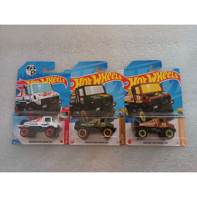 Hotwheels mercedes-benz unimog 1300l