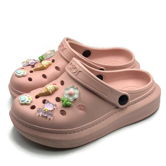 Gpatt : Renew Plain Clogs with Multiple Jibbitz Type G รองเท้าสวมผู้หญิงหัวโตแฟชั่น แถมฟรีสติ๊กเกอร์ติดรองเท้า