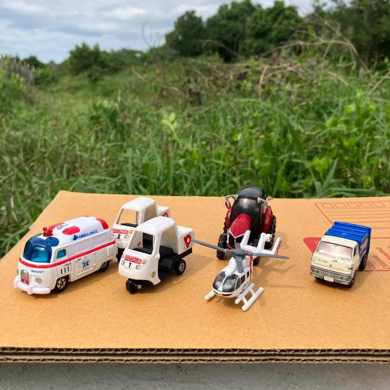 Tomica รถเหล็ก รถก่อสร้าง โทมิก้า Tomica/Tomy มือ2 / คละแบบ