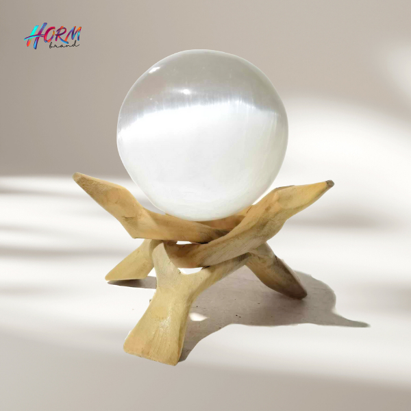 (Sphere) Selenite เซเลไนต์ ทรงกลม แท้100% หินขัดเงา 1ชิ้น (ไม่รวมฐาน)