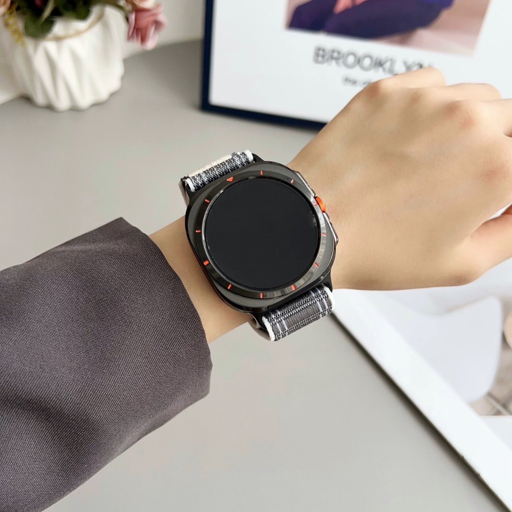 สินค้าใหม่ พร้อมส่งจากไทย สายนาฬิกา Samsung Watch 7 Ultra สายแบบผ้า งานสุดเท่ห์ สายเฉพาะรุ่น ใช้ได้แค่ Samsung Ultra