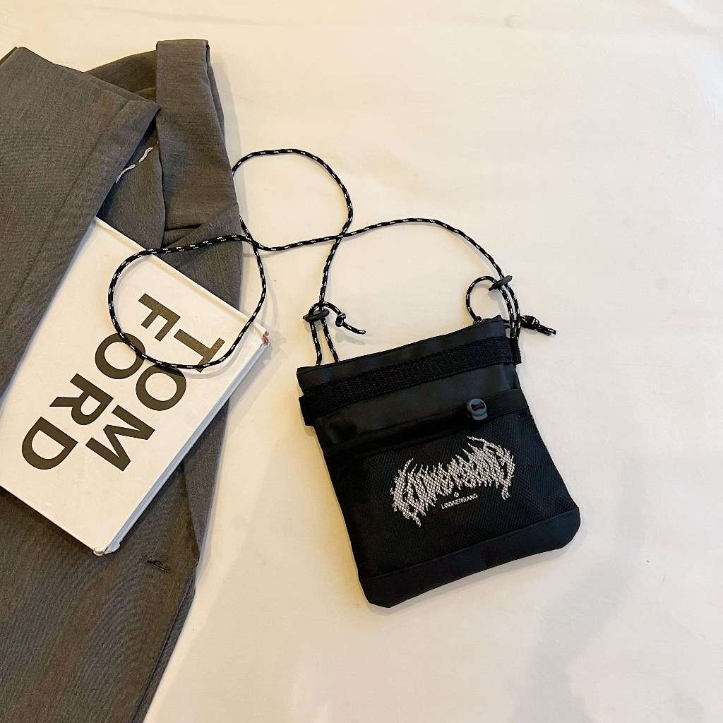 LOOKER - กระเป๋าสะพายข้าง