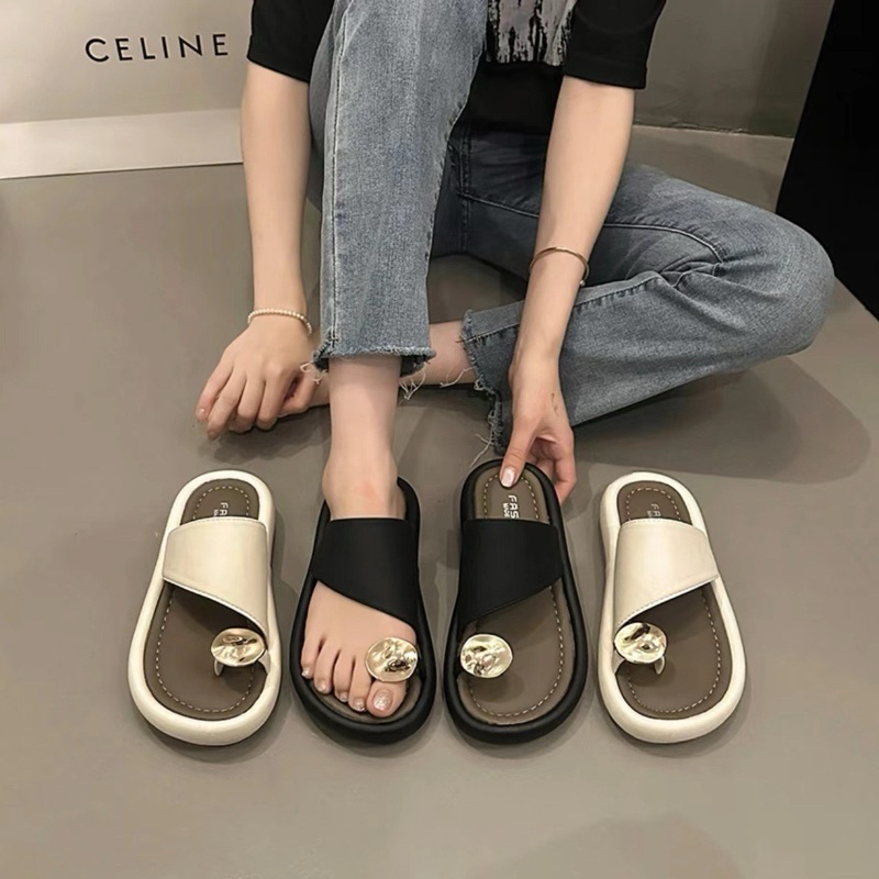 🍓EnJoy🍓 พร้อมส่ง (LT-8815) รองเท้าแตะสวม สายคาดแฟชั่น ผู้หญิงพื้นนิ่ม เรียบง่ายใส่สบาย น้ำหนักเบา