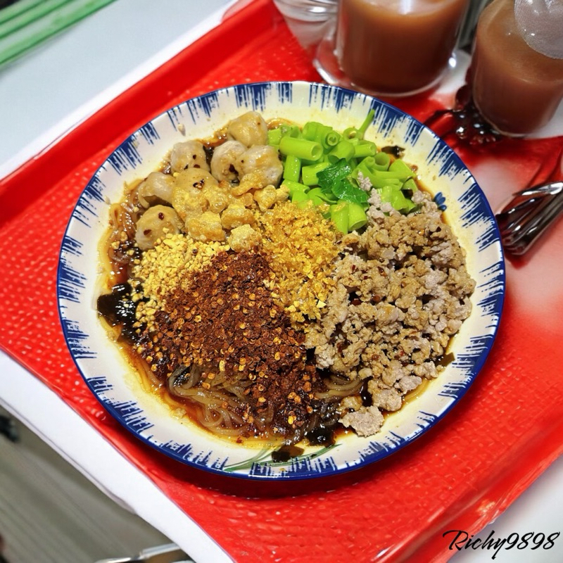 เจ๊ดี้เตี๋ยวแห้งคลุก ซอสแซ่ปนัวร์ อร่อยไม่ซ้ำจำสูตรไม่ได้ ใช้โค้ดส่งฟรีได้