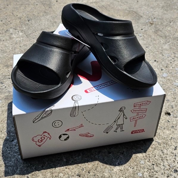 VING VARI-Slides Recovery Sandals Jet Black รองเท้าแตะวิ่งออกกำลังกาย รองเท้าแตะฟื้นฟู/เพื่อสุขภาพ (Vari-S-ดำ)