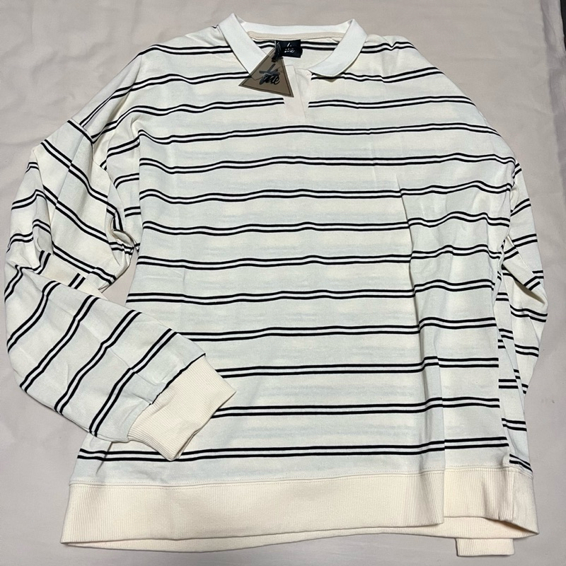 สเวตเตอร์ urthe สีครีมป้ายห้อย