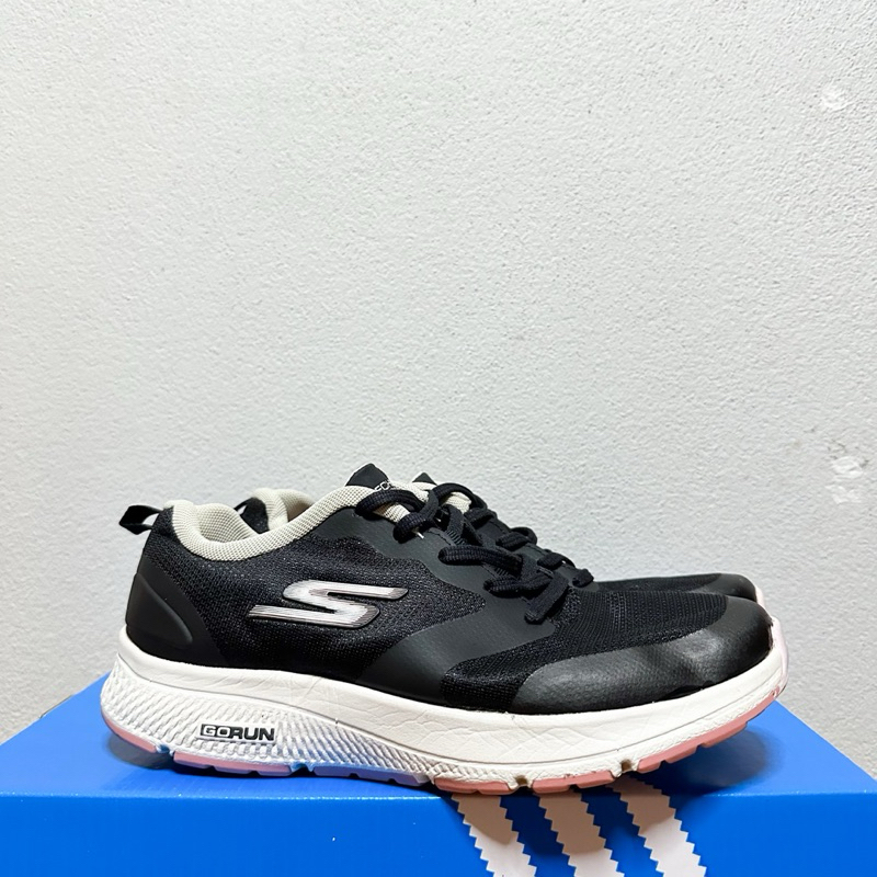 Skechers Gorun 36.5/23.5 มือสอง