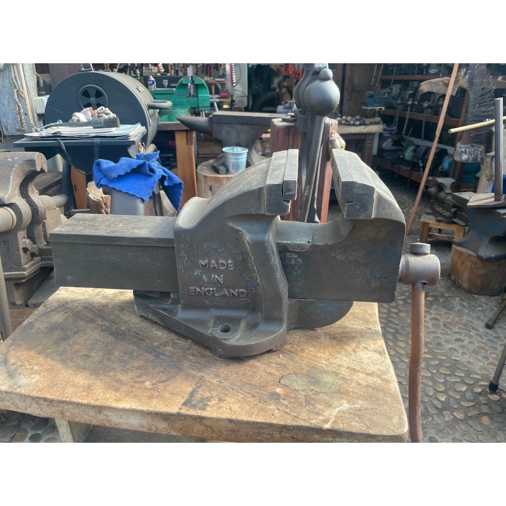 ปากกาจับชิ้นงาน Record Bench vise Record No. 6
