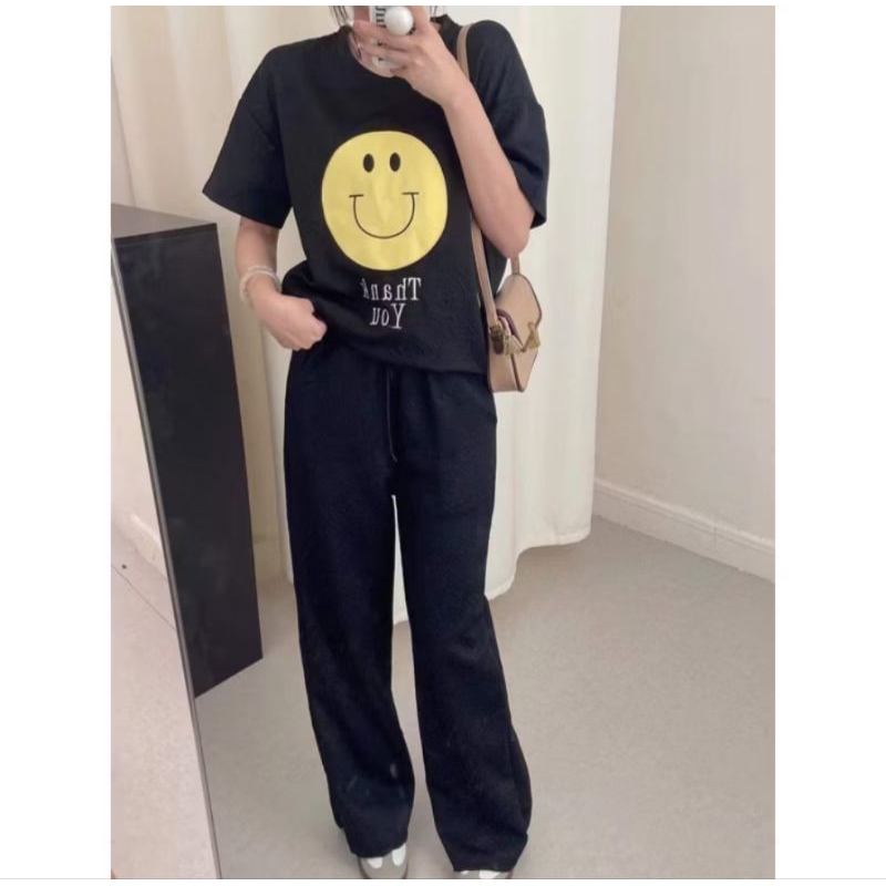 [Mothing House] - เซ็ตเสื้อ+ขายาว ปั๊มนูนลายยิ้ม 🤩