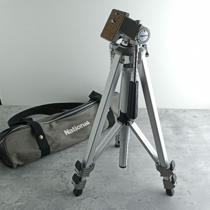 NATIONAL >> VZ-CT11 ขาตั้งกล้อง ขา 3 ท่อน ยืดสุดประมาณ 110 cm งานดี Made in Japan สภาพใหม่มาก พร้อมซ