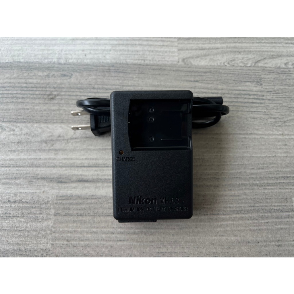 Nikon MH-63 แท่นชาร์จแบตเตอร์รี่ EN-EL10 กล้อง Nikon Coolpix S60 S80 S200 S220 S225 S230 S500 S520 S