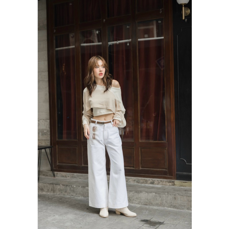 PEKKY KNIT (BEIGE/BLACK) CROP TOP