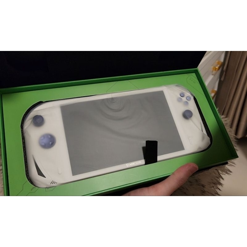 AOKZOE A1 Pro 7840U Win11 8 นิ้ว 32gb/1tb เครื่องเล่นเกมพกพาคอนโซล เล่นได้ทุกเกม มือสองสภาพใหม่