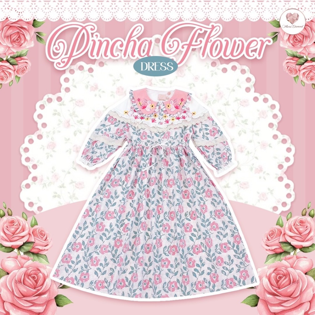 (มี 3XL) Pincha Flower Dress เดรสยาวพิมพ์ลายดอกไม้ แขนยาว 5 ส่วน มีปกปักลายกระต่าย ดีเทลแต่งระบาย เอวมีเชือกรูด มีซับใน