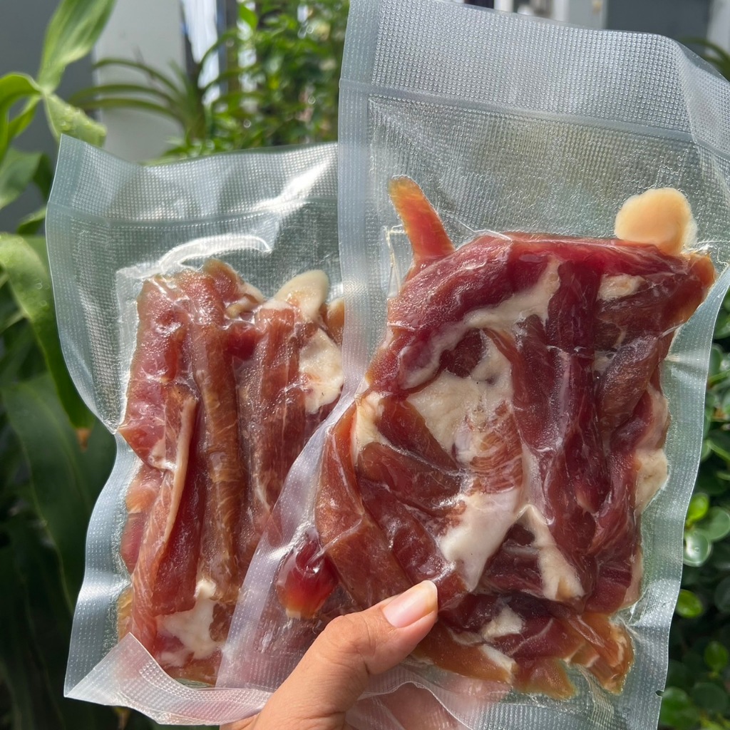 หมูแดด เนื้อนุ่ม ละลายในปาก สดใหม่ จากปากน้ำปราณ