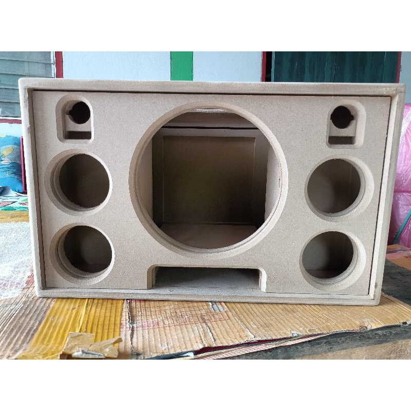 ตู้ลำโพง DIY ขนาดซับ 10 นิ้ว หน้าเปิด กลาง 4นิ้ว 4 ดอก แหม 2 นิ้ว 2ดอก ผลิตจากไม้ MDF หนา 15 มิล