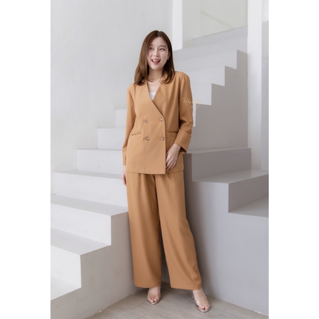 ชุดเซต เสื้อ + กางเกง ทรง Oversize มี 3 สี น้ำตาล เทา และดำ ใส่สวยเกาหลีเกาใจ ใช้ผ้าคอตตอนพรีเมี่ยมมีน้ำหนัก
