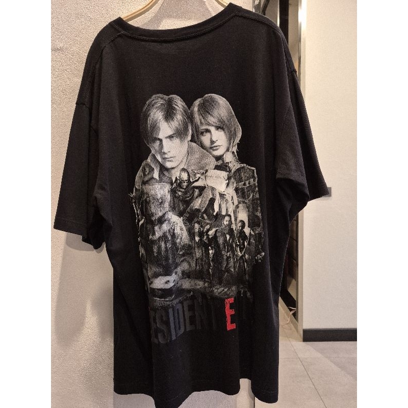 Uniqlo เสื้อยืด resident evil4