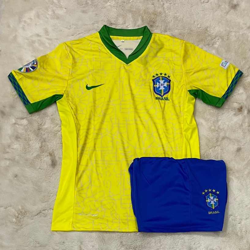 เสื้อฟุตบอล ทีมชาติบราซิล รุ่นใหม่ล่าสุด 22024 (เสื้อพร้อมกางเกง)