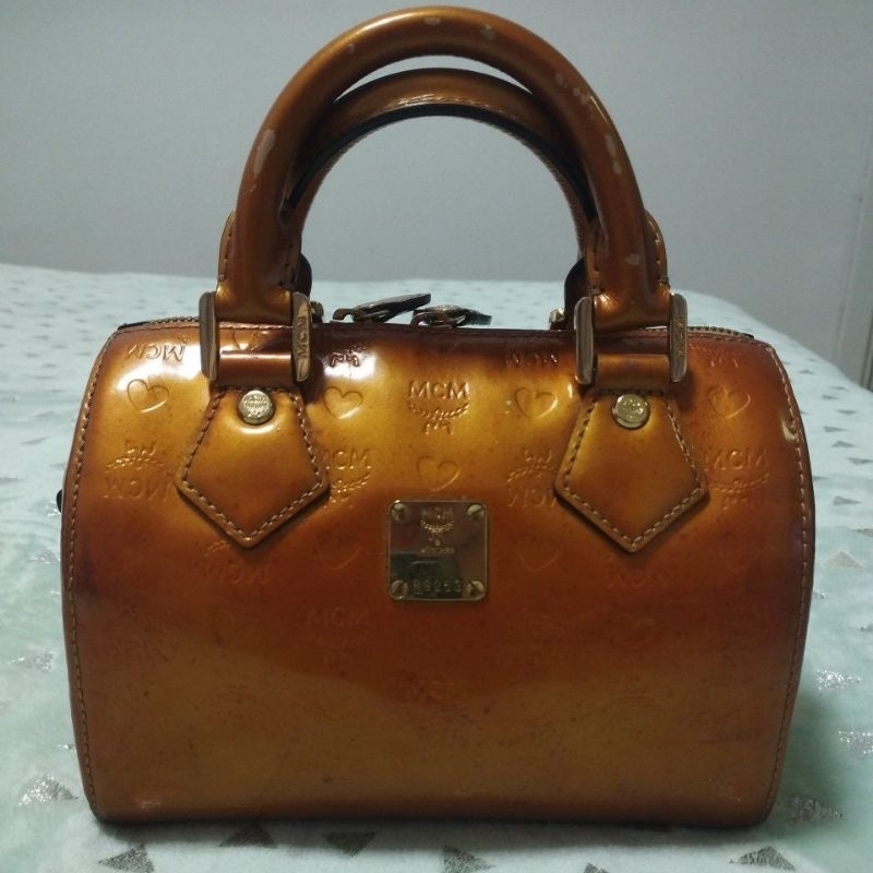 👛👜Sale 999 รวมส่ง MCM แท้ 100% หมอนมินิหนังแก้ว 8 นิ้ว