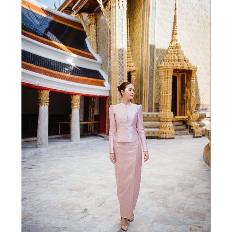 Nuchi Style ชุดไทยจิตรลดาสีชมพู ใส่ไปทำบุญ สวยสง่า แบบดาราใส่ Pisamai
