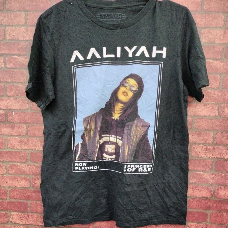 เสื้อวินเทจ มือสอง aaliyah