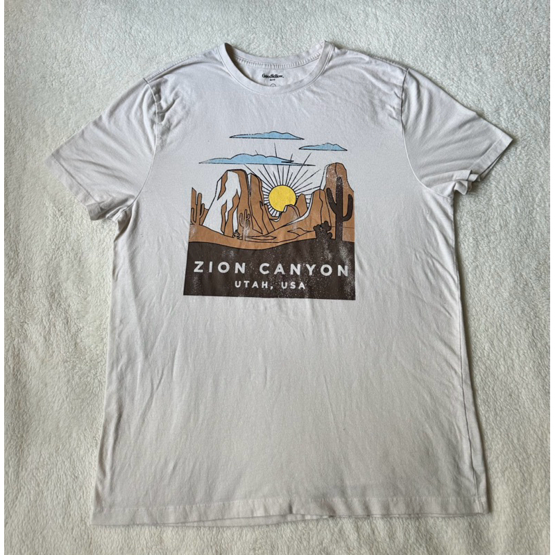 เสื้อ Zion canyon สภาพดี สกรีนคอ